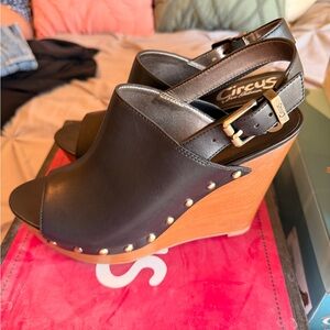 Circus by Sam Edelman Black Leather Studded Wood Wedges